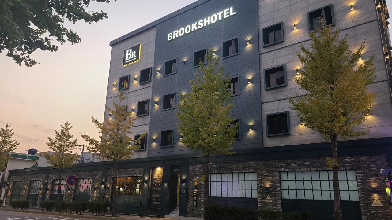 Brooks Hotel Tongyeong Zewnętrze zdjęcie